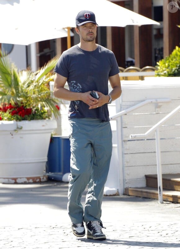 Josh Duhamel dans les rues de Malibu, le 4 juin 2013.