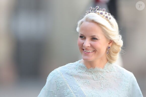 La Princesse Mette-Marit de Norvege au mariage de la princesse Madeleine de Suède et de Chris O'Neill au palais royal à Stockholm le 8 juin 2013.
