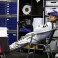 Patrick Dempsey se repose aux 24 heures du Mans, le 9 juin 2013.