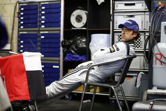 Patrick Dempsey se repose aux 24 heures du Mans, le 9 juin 2013.