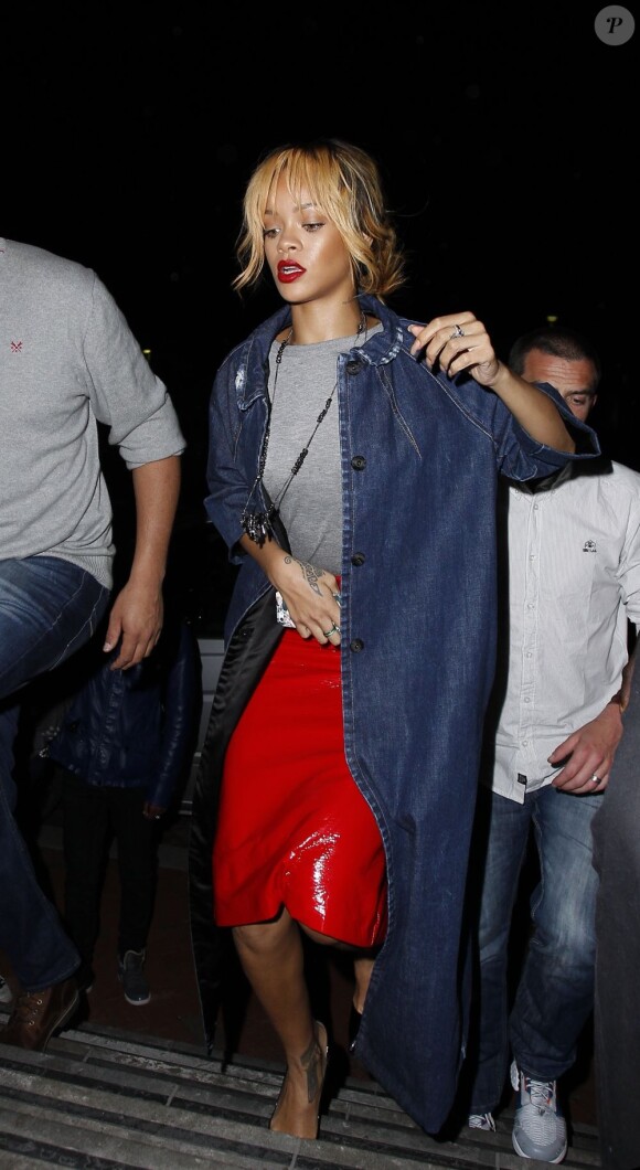 Rihanna se rend au restaurant San Carlo. Manchester, le 11 Juin 2013.