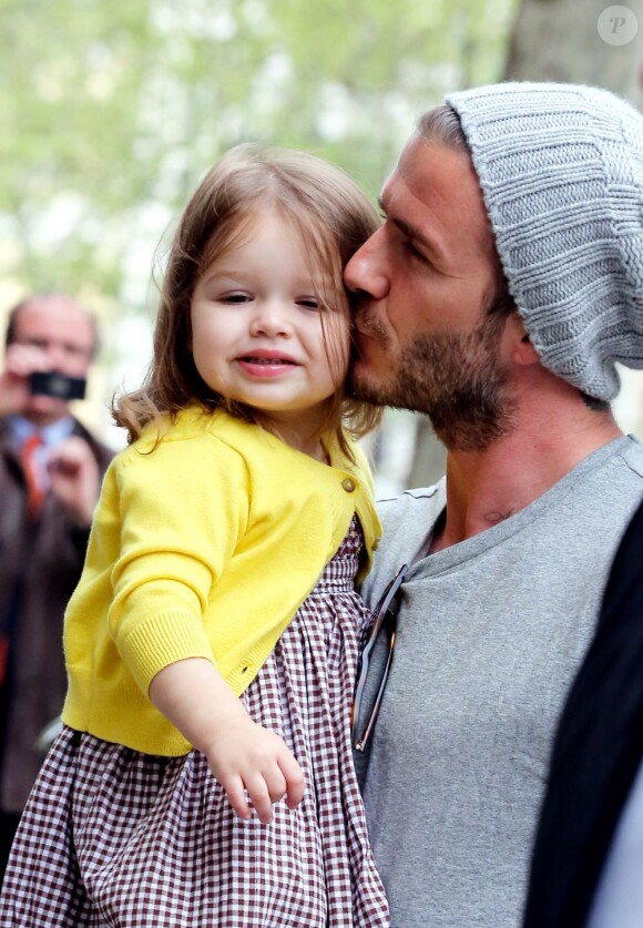 David Beckham et sa fille Harper. Le 3 mai 2013 à Paris.