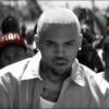 Chris Brown dans le clip de Don't Think They Know (feat. Aaliyah), son nouveau single.