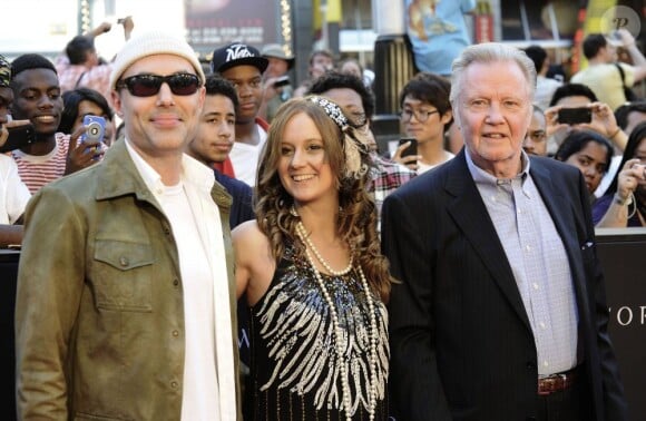James Haven et son père Jon Voight à la première du film World War Z à New York, le 17 Juin 2013.