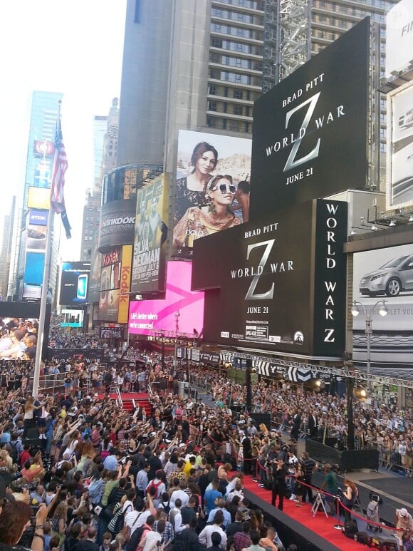 Ambiance à la première du film World War Z à New York, le 17 Juin 2013.