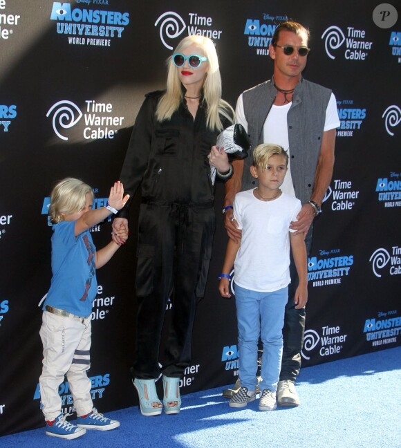 Gavin Rossdale, Gwen Stefani, Kingston et Zuma à la première mondiale de Monstres Academy au El Capitan Theatre de Los Angeles, le 17 juin 2013.