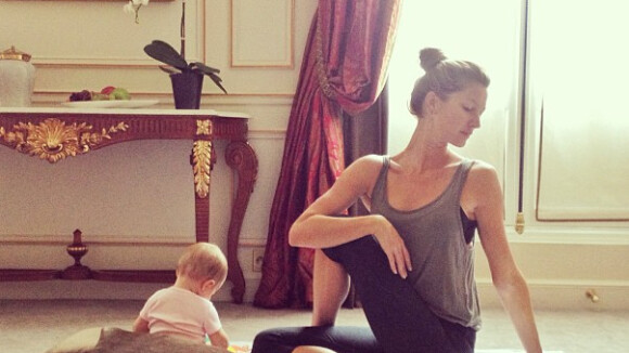 Gisele Bündchen : Sa fille Vivian, 6 mois, déjà initiée au yoga !