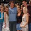 Jodie Sweetin, Mary-Kate Olsen, Dave Coulier, Candace Cameron Bure, Ashley Olsen et Bob Saget de la série La Fête à la maison. Le 1er mai 2004 à Los Angeles.