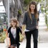 Jessica Alba emmène sa fille Honor, 5 ans, à l'école à Los Angeles, le 24 Juin 2013.
