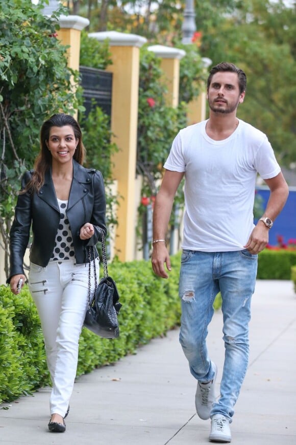 Exclusive - Kourtney Kardashian et son conjoint Scott Disick à Los Angeles, le 24 juin 2013.