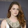 Tendance bijou : le collier plastron XXL à adopter comme Kristen Stewart