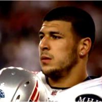 Aaron Hernandez : Le jeune prodige du football américain accusé de meurtre