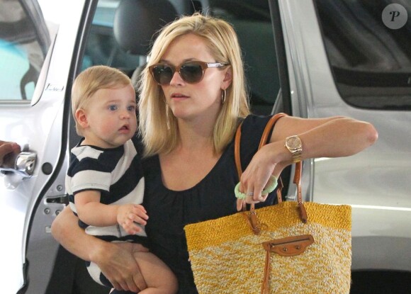 Reese Witherspoon emmène son fils Tennessee chez le pédiatre à Santa Monica, Los Angeles, le 26 Juin 2013.