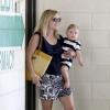 Reese Witherspoon et Tennessee à Santa Monica, Los Angeles, le 26 Juin 2013.