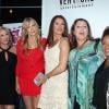 Virginia Madsen, Daryl Hannah, Brooke Shields, Camryn Manheim, Wanda Sykes à la première du film The Hot Flashes à Los Angeles, le 27 juin 2013.