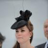 La duchesse de Cambridge, Kate Middleton, enceinte, procède au baptême du Royal Princess, navire de croisière de la compagnie Princess Cruises à Southampton, le 13 juin 2013.