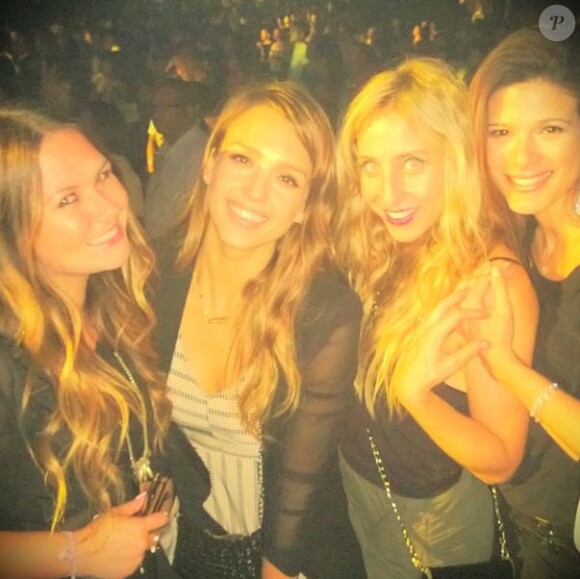 Jessica Alba et des amies au concert de Beyoncé à Los Angeles, le 1er juillet 2013.
