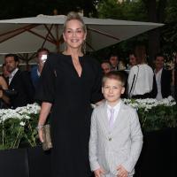 Sharon Stone : Look élégant et sage au côté de son fils Roan et Karl Lagerfeld