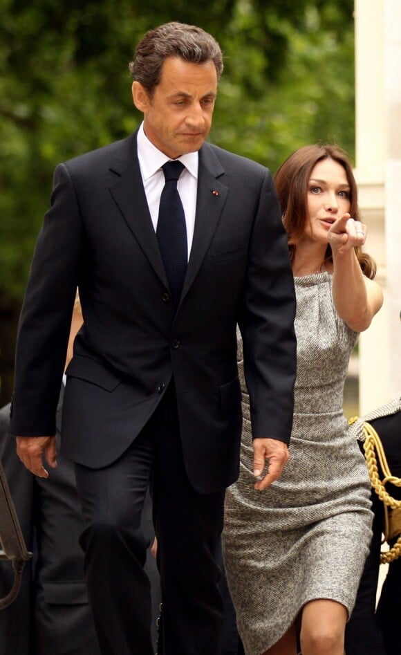 Nicolas Sarkozy et Carla Bruni en visite officile à Londres, le 18 juin 2010.