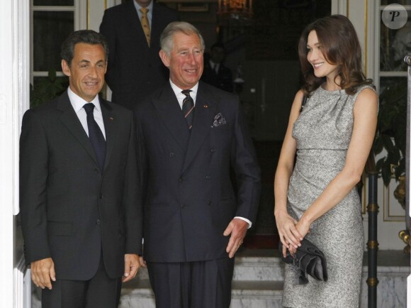 Nicolas Sarkozy et Carla Bruni reçu par le prince Charles en visite officile à Londres, le 18 juin 2010.