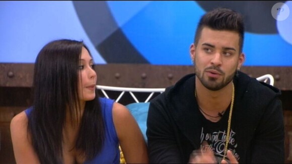 Emilie et Vincent annoncent qu'ils se sont embrassés dans Secret Story 7