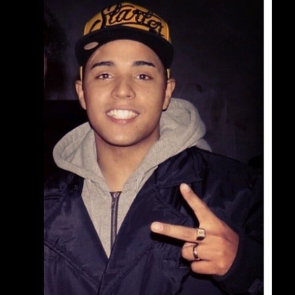 Le rappeur brésilien MC Daleste assassiné en plein concert à 20 ans le 6 juillet 2013 à Campinas.