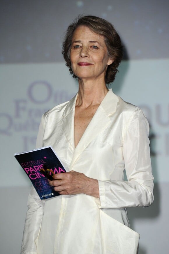 Charlotte Rampling lors de la cérémonie de clôture et la remise des prix du festival Paris Cinéma le 8 juillet 2013