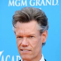 Randy Travis : Le chanteur hospitalisé ''dans un état critique''