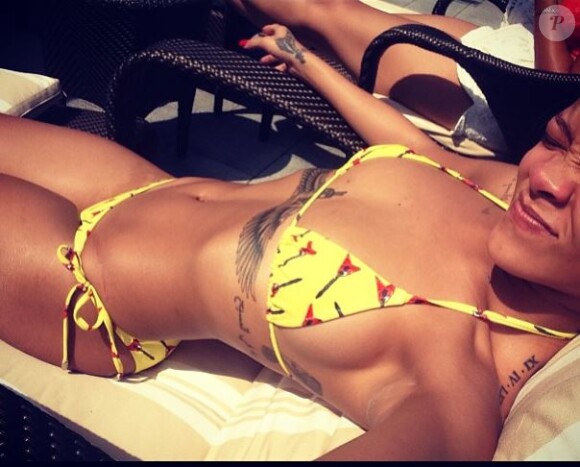 Rihanna pose en bikini sur Instagram, le 9 juillet 2013.