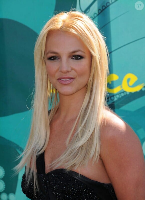 La palme du mariage éclair est décernée à... Miss Britney Spears ! Elle épouse Jason Alexander le 3 janvier 2004 à Las Vegas. De retour à la réalité, les "fake" tourtereaux décident de divorcer. Leur union n'aura duré que... 55 heures !