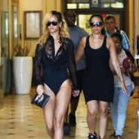 Rihanna : Shopping à Monaco... en maillot de bain très échancré !