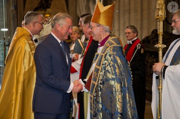 Justin Welby, archevêque de Canterbury, accueille le prince Charles le 4 juin 2013 en l'abbaye de Westminster pour la célébration des 60 ans du couronnement d'Elizabeth II.