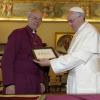 Le pape François recevant au Vatican Justin Welby, archevêque de Canterbury, le 14 juin 2013.