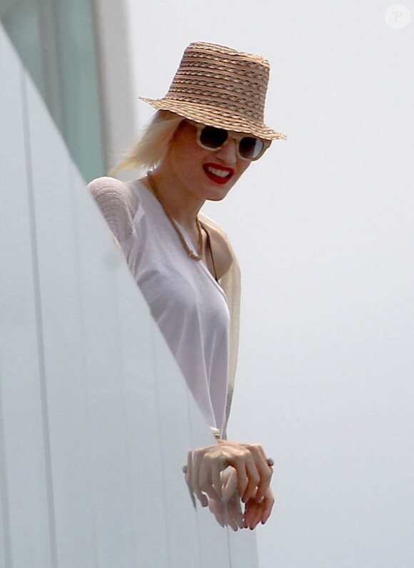 Gwen Stefani passe l'après-midi avec ses fils Zuma et Kingston à la plage, à Malibu, le 13 juillet 2013.
