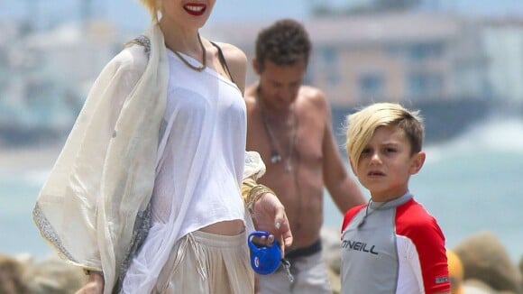 Gwen Stefani avec ses fils à la plage : L'ennemi du trio, le soleil...