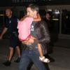 Olivier Martinez et Nahla arrivent à l'aéroport de Los Angeles, le 16 juillet 2013.