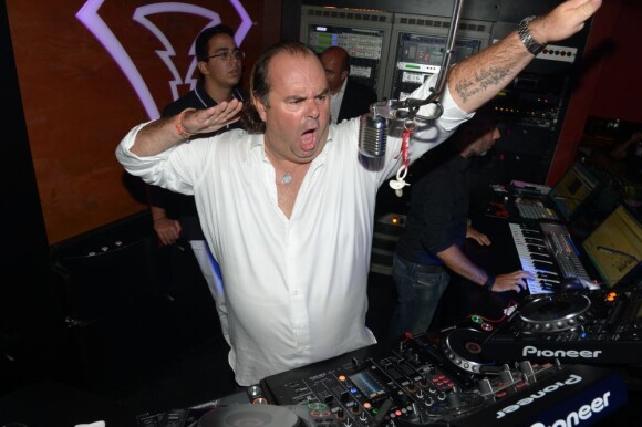Le DJ Jack.E lors de la private party du Byblos de Saint-Tropez, le 18 juillet 2013.