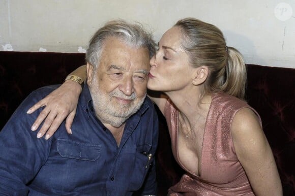 Sharon Stone et Pupi Avati sur le tournage du film Un ragazzo d'oro à Rome en Italie le 22 juillet 2013.