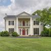 Tim McGraw et son épouse Faith Hill ont mis en vente leur ferme située à quelques kilomètres de Nashville pour la somme de 20 millions de dollars.