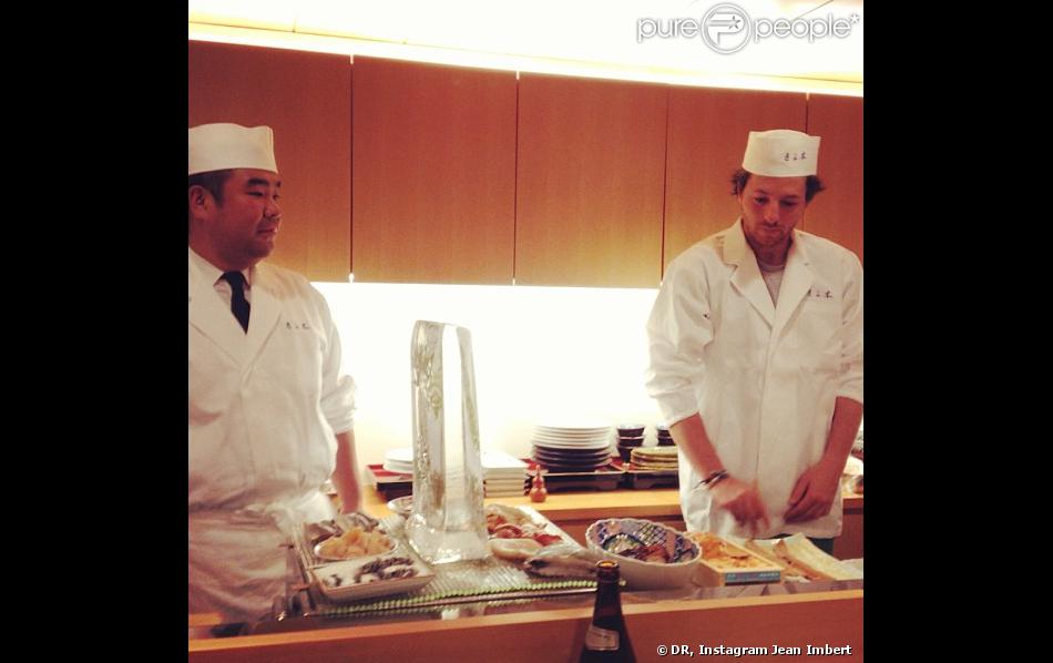 Jean Imbert à Tokyo, en juillet 2013 : &quot;Leçon à ginza... chez Kiyomoto, sushi le plus select de Tokyo! 4 places par jour!&quot;