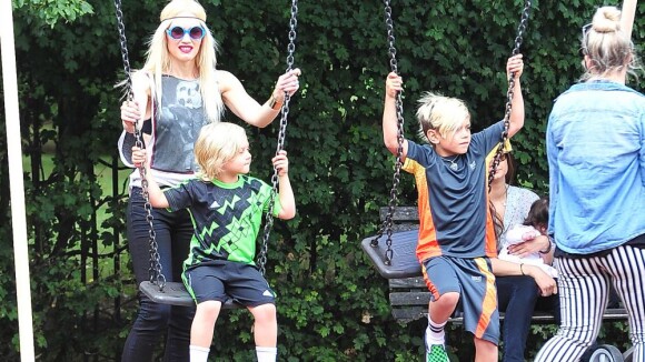 Gwen Stefani : Maman sereine et en vacances à Londres avec ses deux garçons
