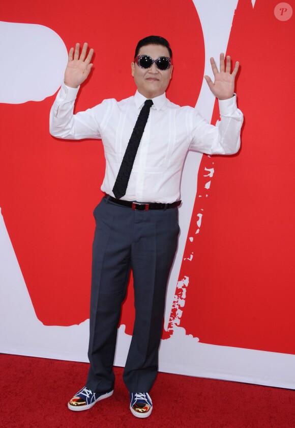 Psy à l'avant-première de Red 2, à Westwood, le 11 juillet 2013.