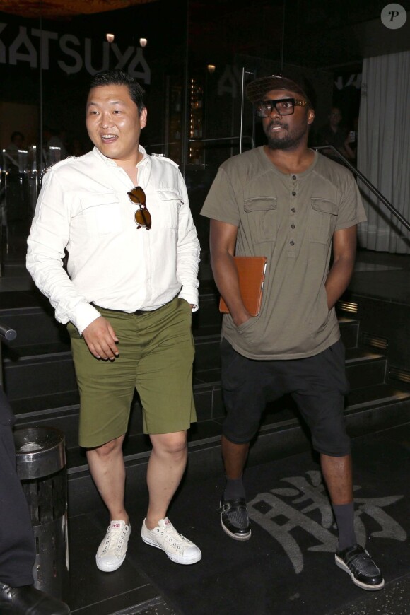 Psy et Will.i.am vont dîner à Hollywood, le 24 juillet 2013.
