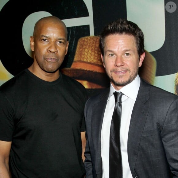 Denzel Washington et Mark Wahlberg lors de l'avant-première du film 2 Guns à New York le 29 juillet 2013