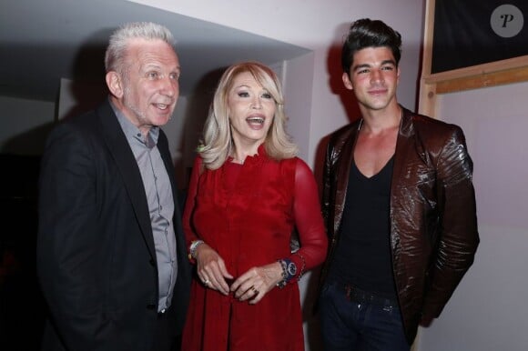 Jean Paul Gaultier, Amanda Lear et Tarik Lakehal au défilé Jean Paul Gaultier lors de la fashion week Haute-Couture Automne-Hiver 2013-2014 à Paris le 3 juillet 2013.