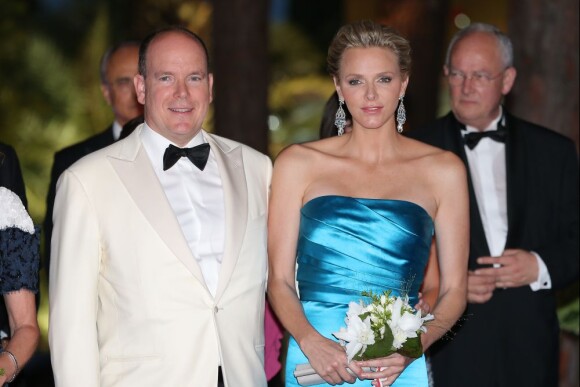 Le Prince Albert II de Monaco et la princesse Charlene de Monaco - 65e bal de la Croix-Rouge au sporting de Monte-Carlo, le 2 août 2013.