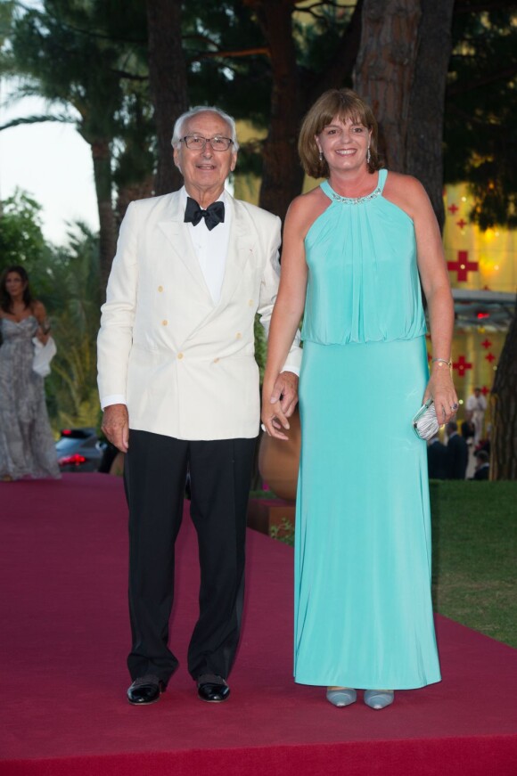 L'administrateur du Groupe Monte-Carlo SBM et Mme Jean-Louis Masurel - 65e bal de la Croix-Rouge au sporting de Monte-Carlo, le 2 août 2013.