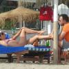 Eva Longoria et son petit ami Ernesto Arguello pendant leurs vacances à Marbella, le 4 août 2013.