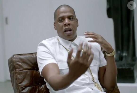 Jay Z dans la vidéo condensée (dévoilée le 2 août 2013) des six heures de sa prestation au Museum of Modern Art de New York à l'occasion de laquelle le rappeur a chanté son tube Picasso Baby.