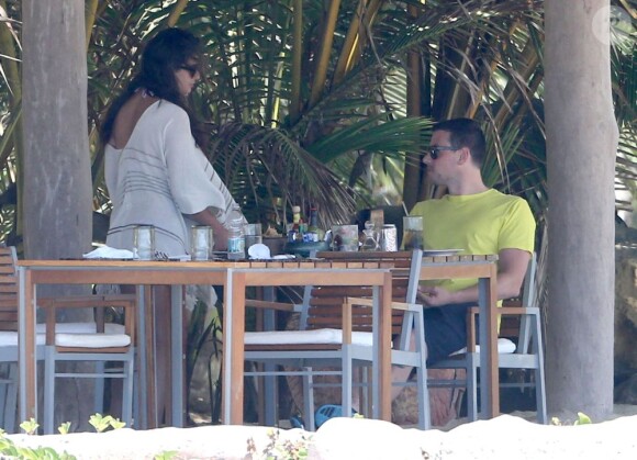 Lea Michele et Cory Monteith en vacances à Puerto Vallarta, le 7 mai 2013.